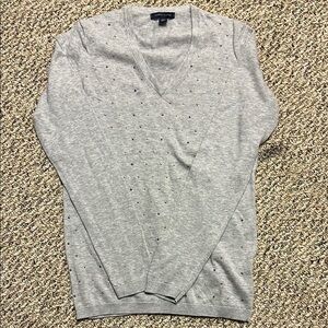 Banana Republic Gray V-Neck Sweater Knit